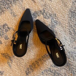 Zara Black Pointed Toe Heels